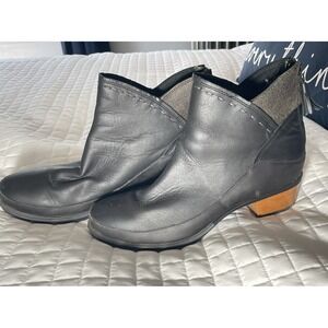 Chaco Cataluna Boots Women's 10 (41) Black Leather Wooden Block Heel Booties Zip